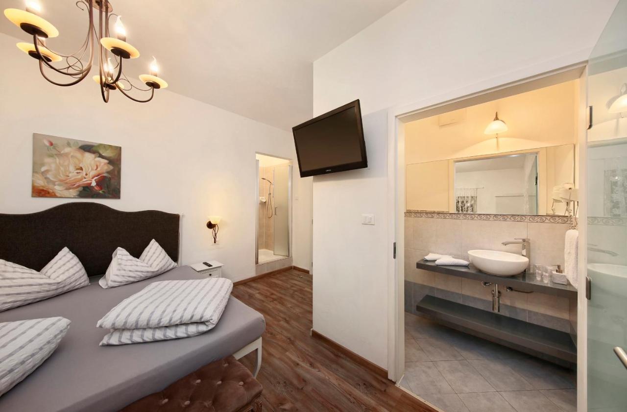 Garni Villa Tyrol - Adults Only Merano Exteriér fotografie