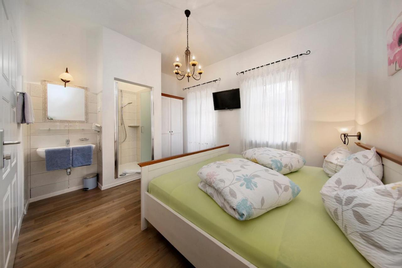 Garni Villa Tyrol - Adults Only Merano Pokoj fotografie